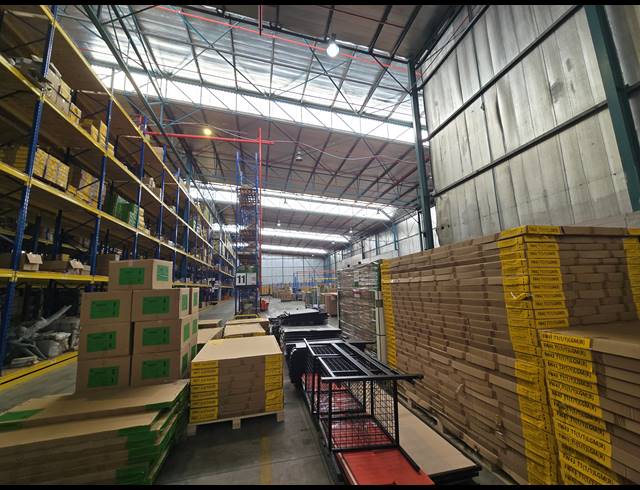 5,666M² WAREHOUSE TO LET IN EPPING INDUSTRIAL